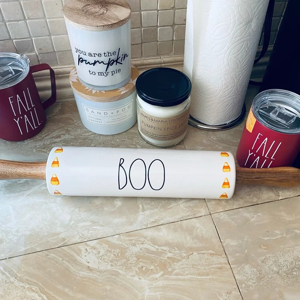 ✨NWT Rae Dunn Halloween Boo Candy Corn Rolling Pin ✨